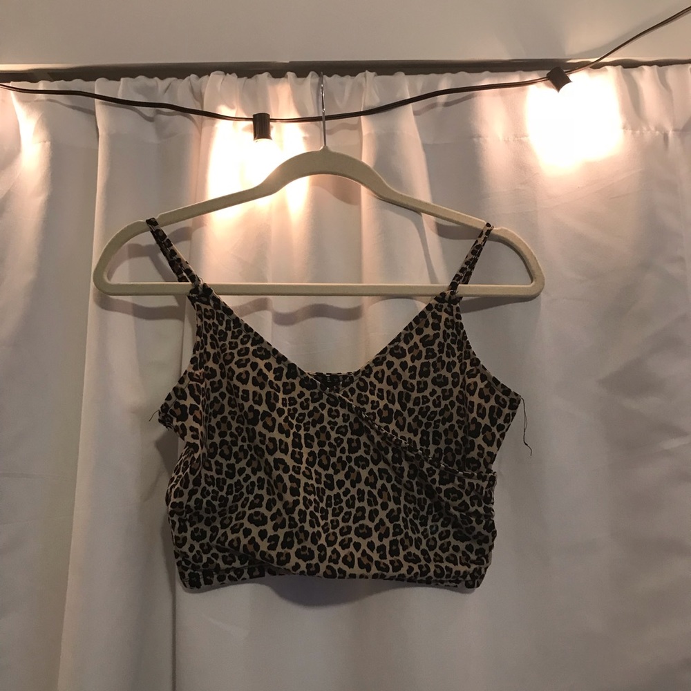 Cheeta print crop top